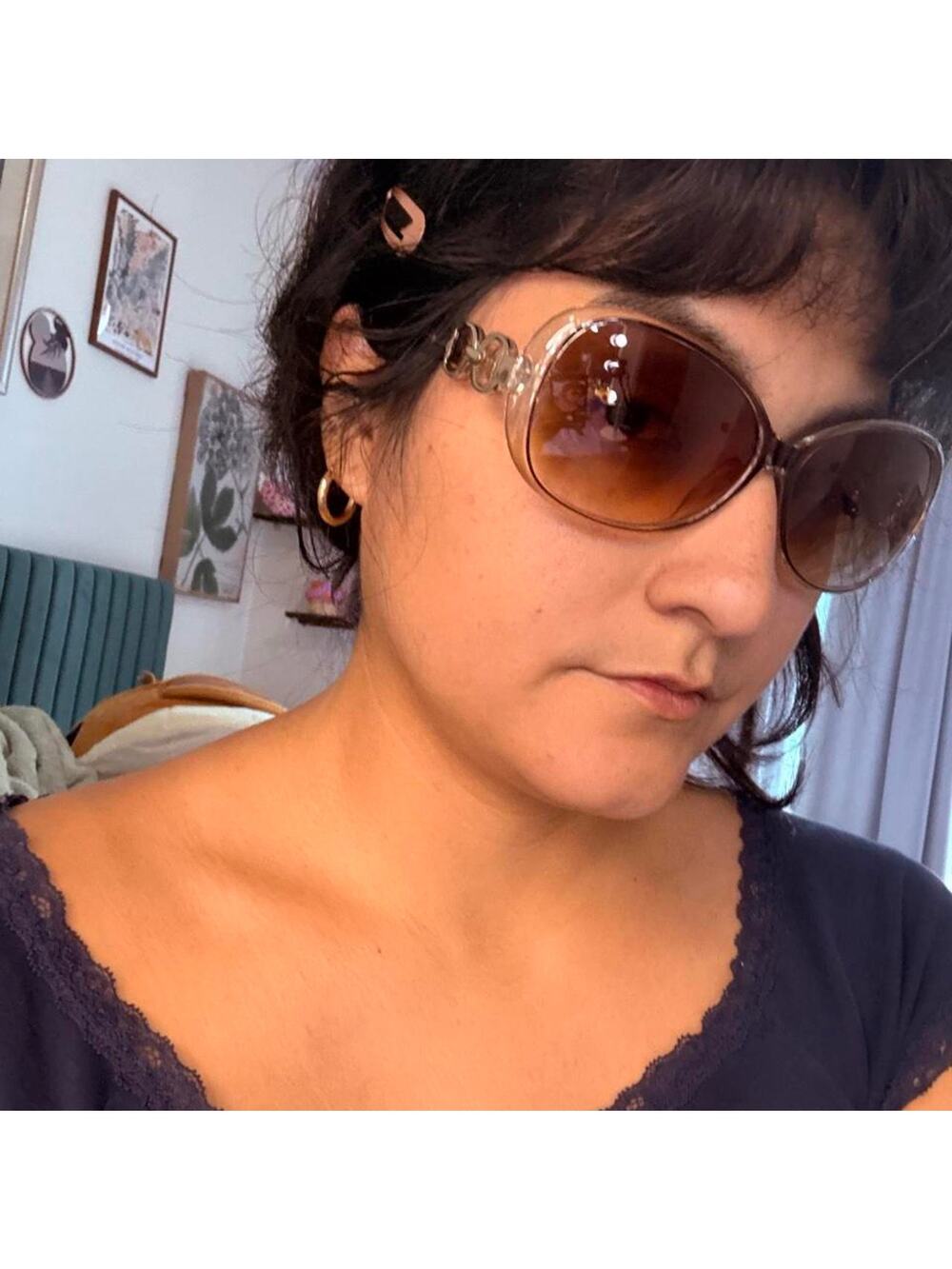 Oversized brown gradient sunglasses with silver chain-link side details boho y2k